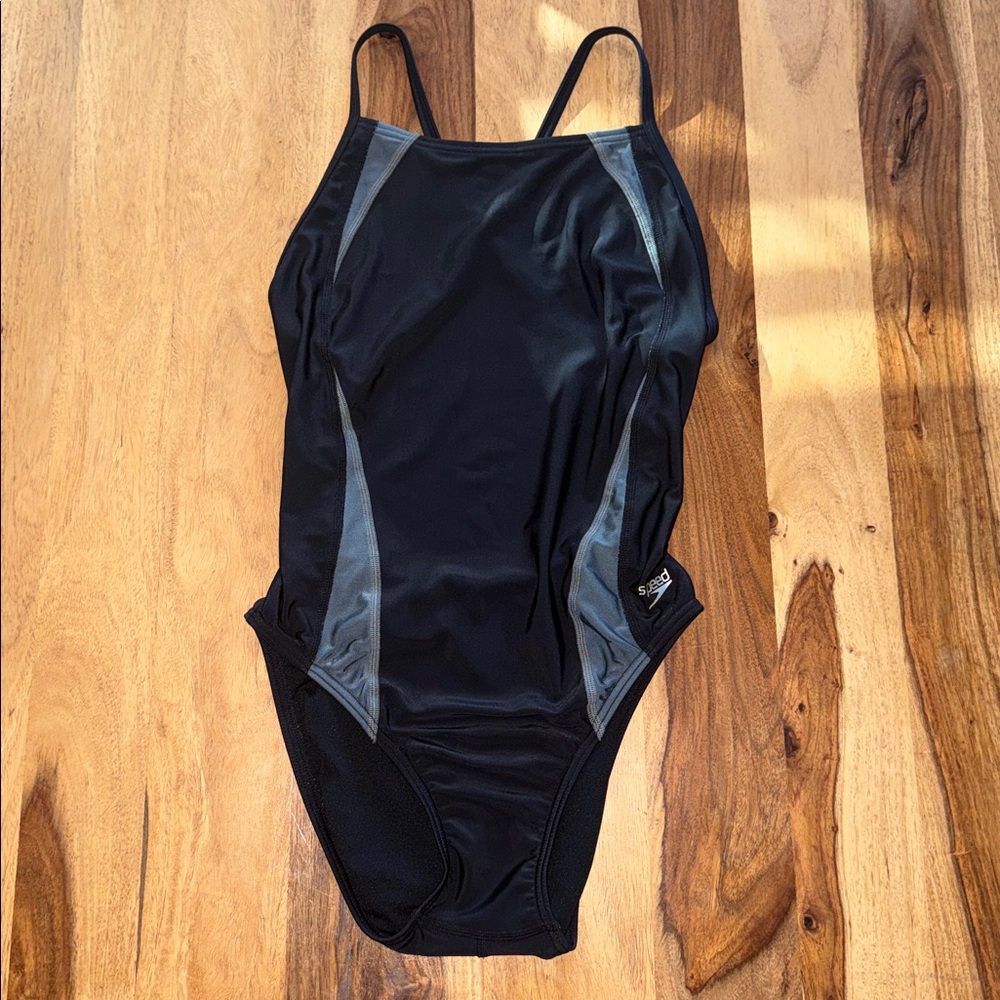 Speedo Solid Splice Flip Back One Piece Swimsuit … - image 3